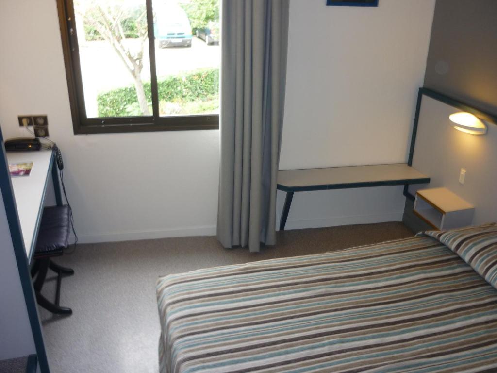 Hotel Entre 2 Mers Proche Bordeaux Carbon-Blanc Номер фото